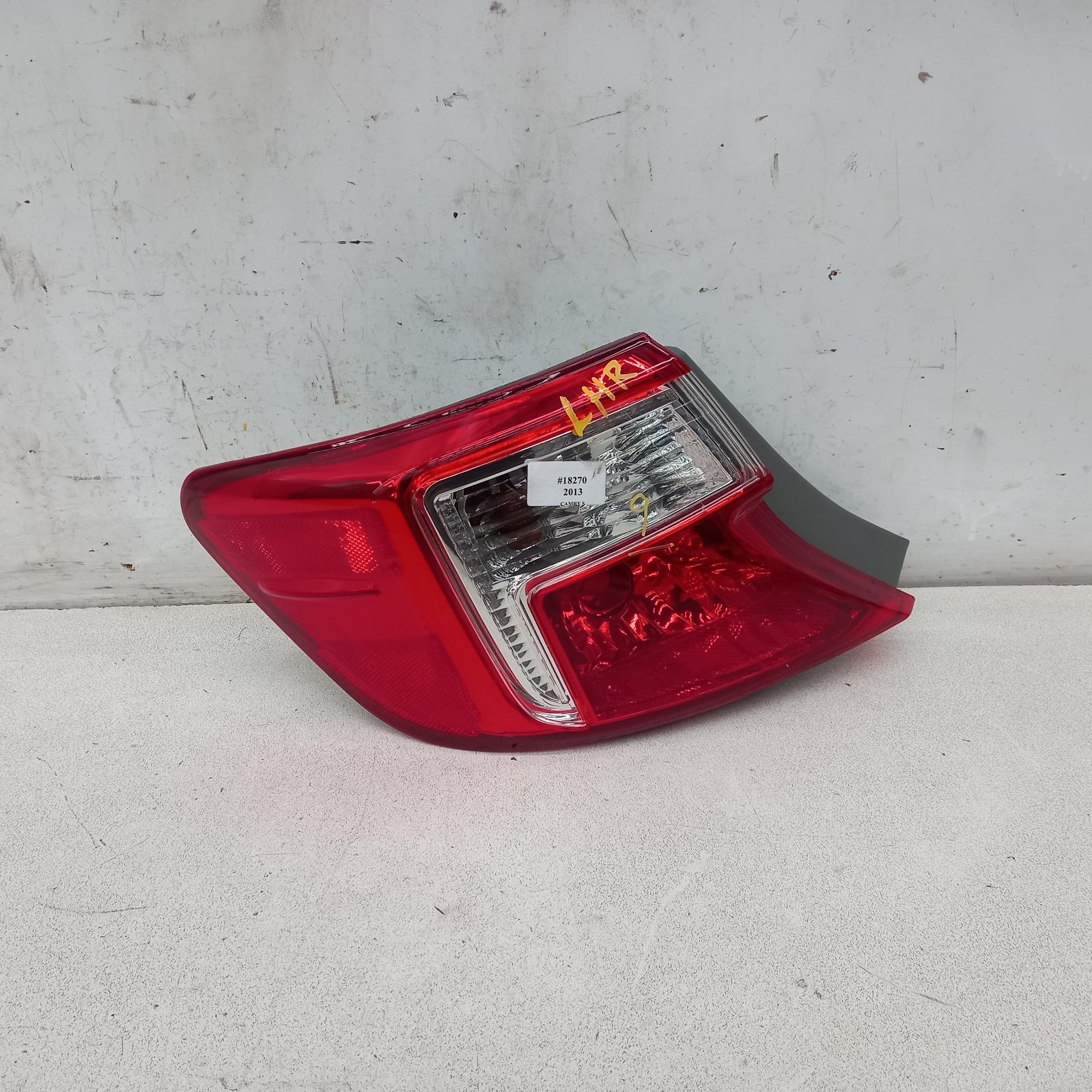 Camry Taillight Left 2011-2015 asv50,12/11-03/15 00018270 #513678