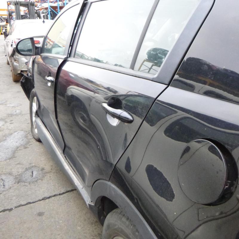 door/sliding rear left