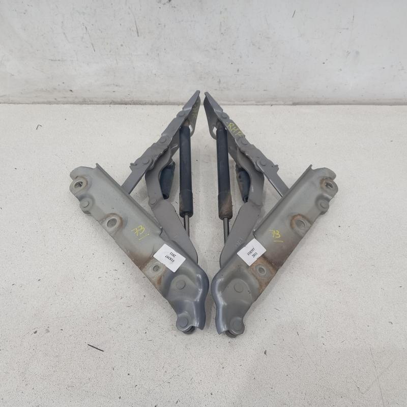 bootlid/tailgate hinge