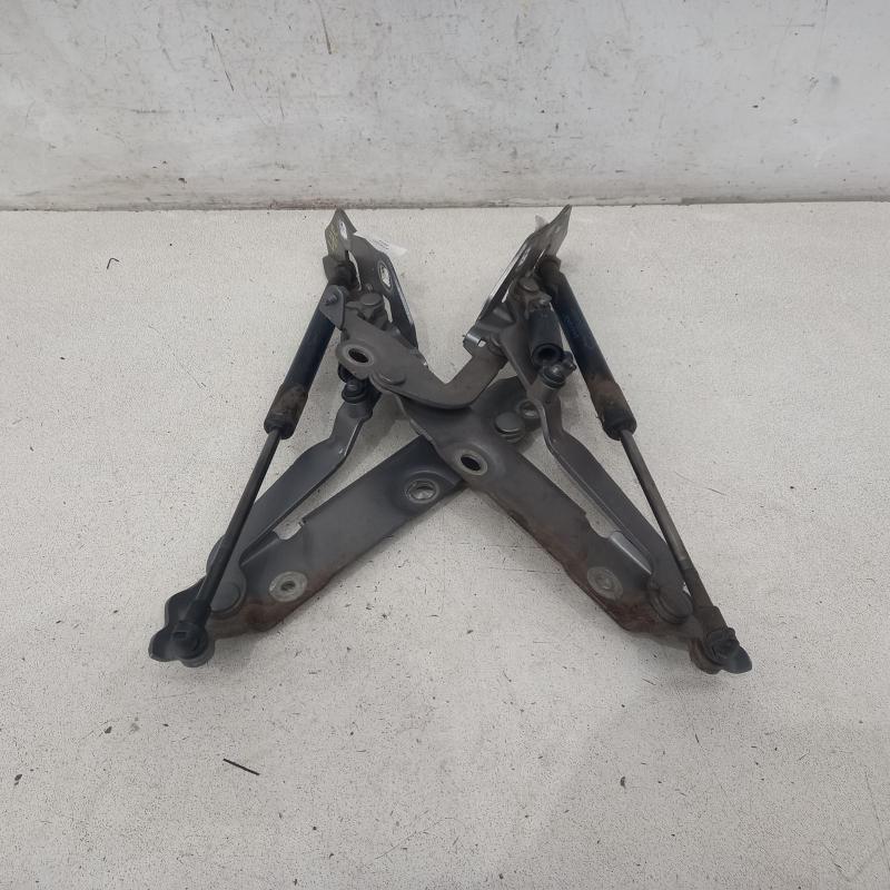 bootlid/tailgate hinge