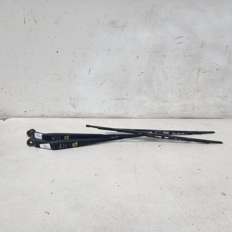 wiper arm