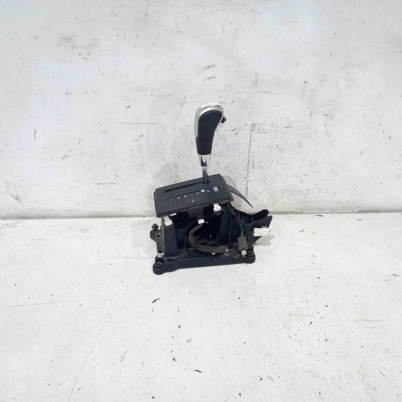 Barina Gear Stick/shifter 2005-2012 tk 12/05-12/12 00018429 #519200