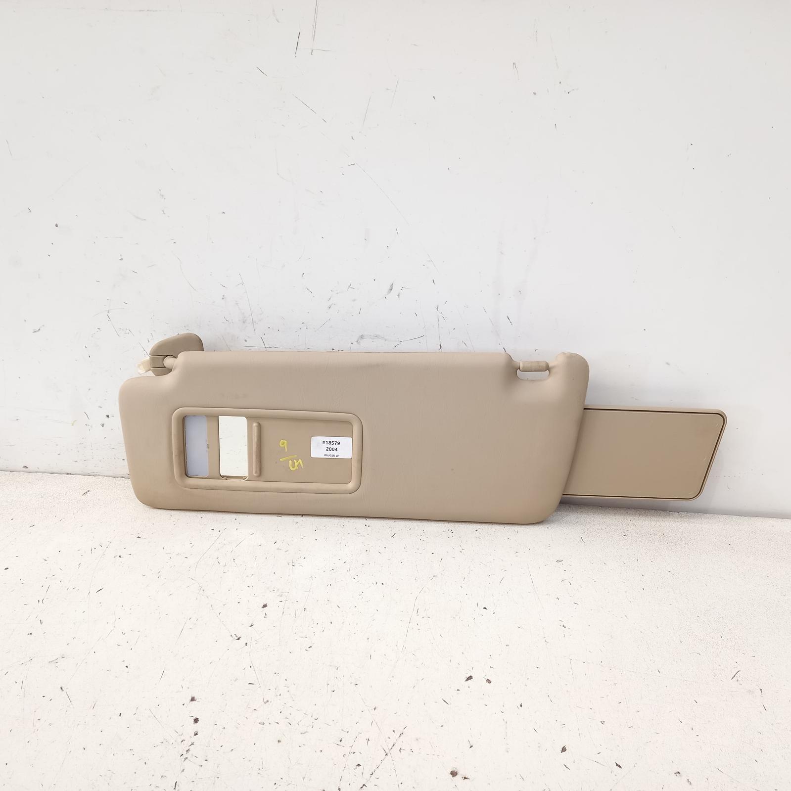 Kluger Sunvisor 2001-2007 mcu28r,lh side,tan,01/01-04/07 00018579 #521812