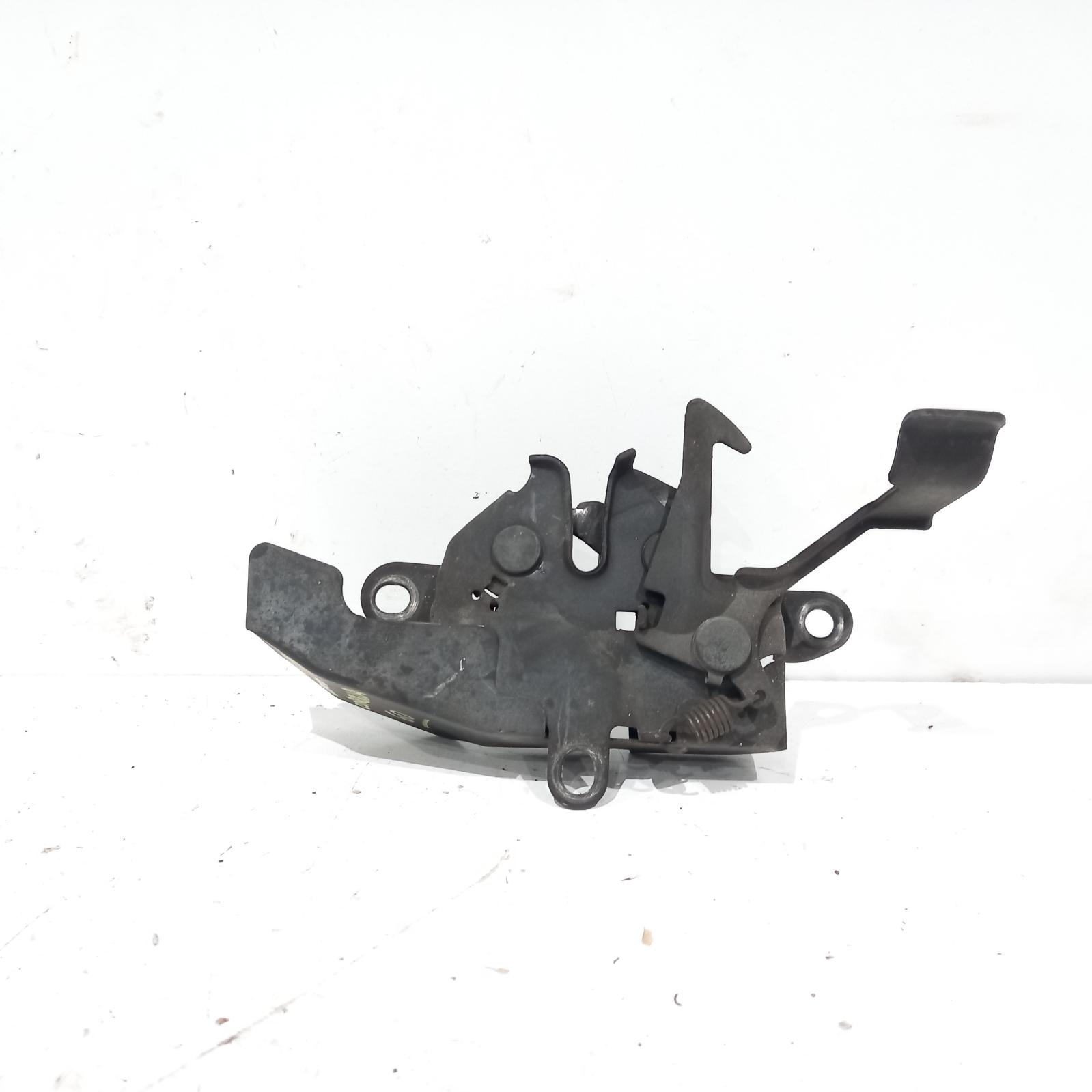 Corolla Bonnet Lock Support 1999-2001 ae112,sedan/hatch,10/99-11/01 00018574 #524920