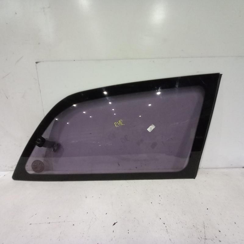 side glass rear right