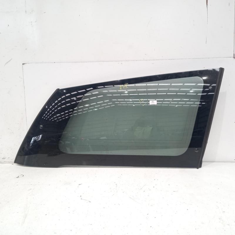 side glass rear right