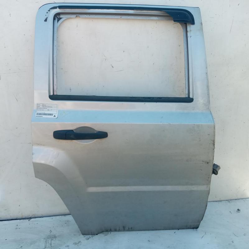 door/sliding rear right