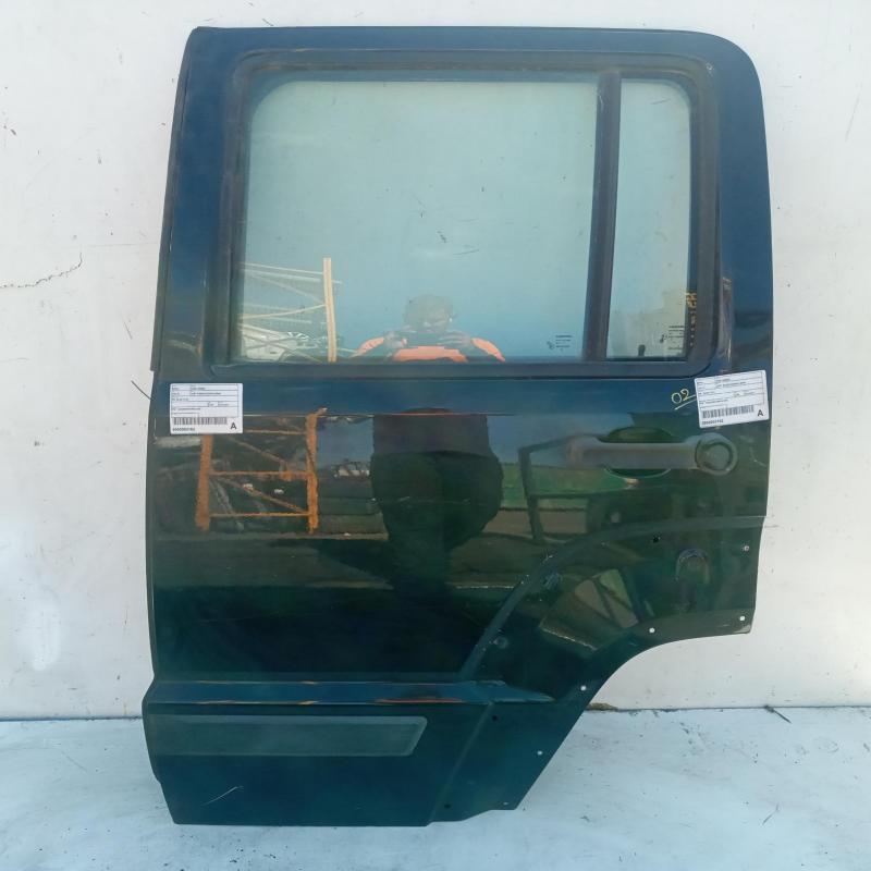 door/sliding rear left