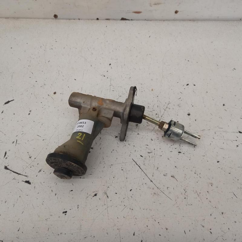 clutch master cylinder