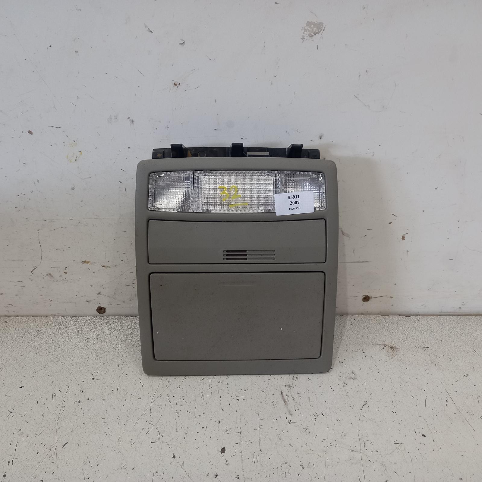 Camry Courtesy Light 2006-2011 front,acv40,06/06-11/11 00005911 #537917