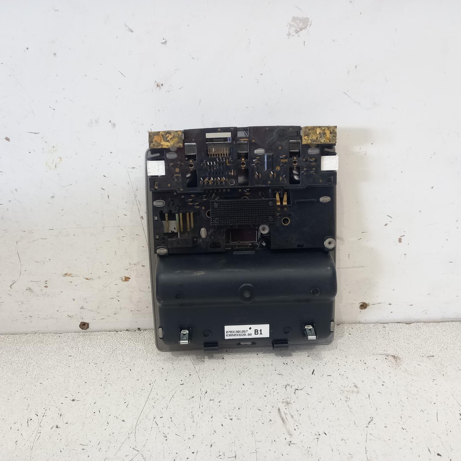 Camry Courtesy Light 2006-2011 front,acv40,06/06-11/11 00005911 #537917