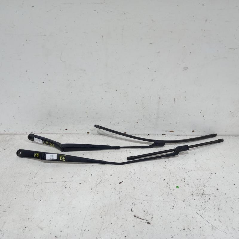 wiper arm