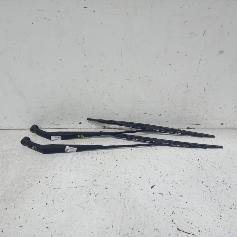 wiper arm
