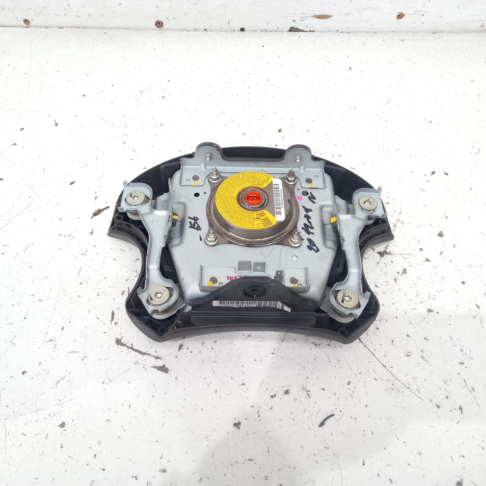 Hilux Airbag Right 2005-2011 steering wheel,black,non audio control type,02/05-06/11 00018687 #545211