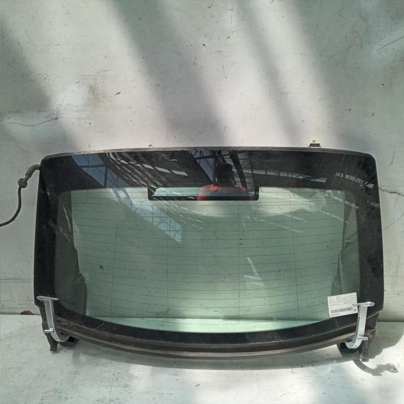 rear/tailgate glass