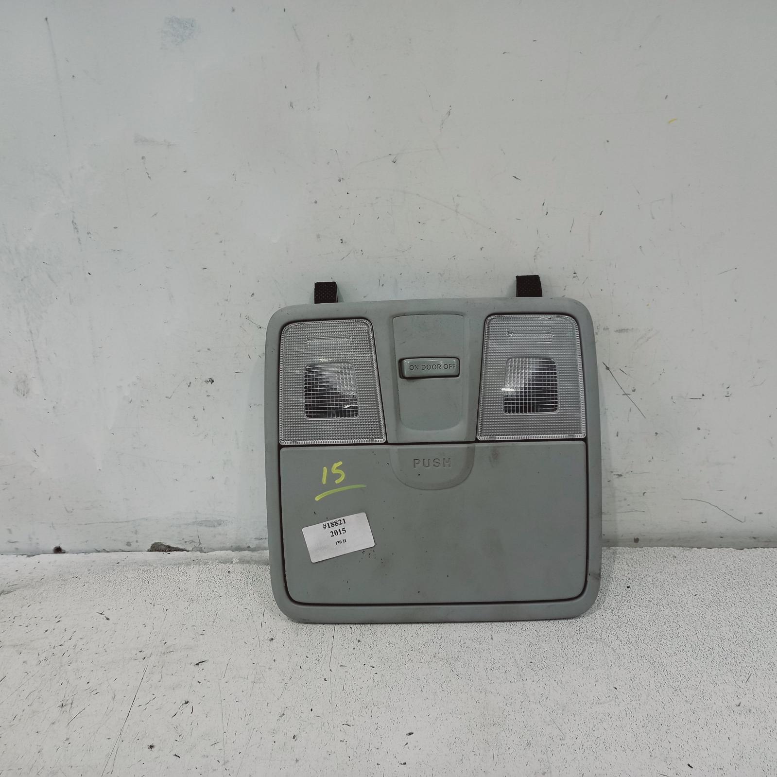 I30 Courtesy Light 2012-2017 front,w/ sunglass holder type,gd,03/12-02/17 00018821 #554261