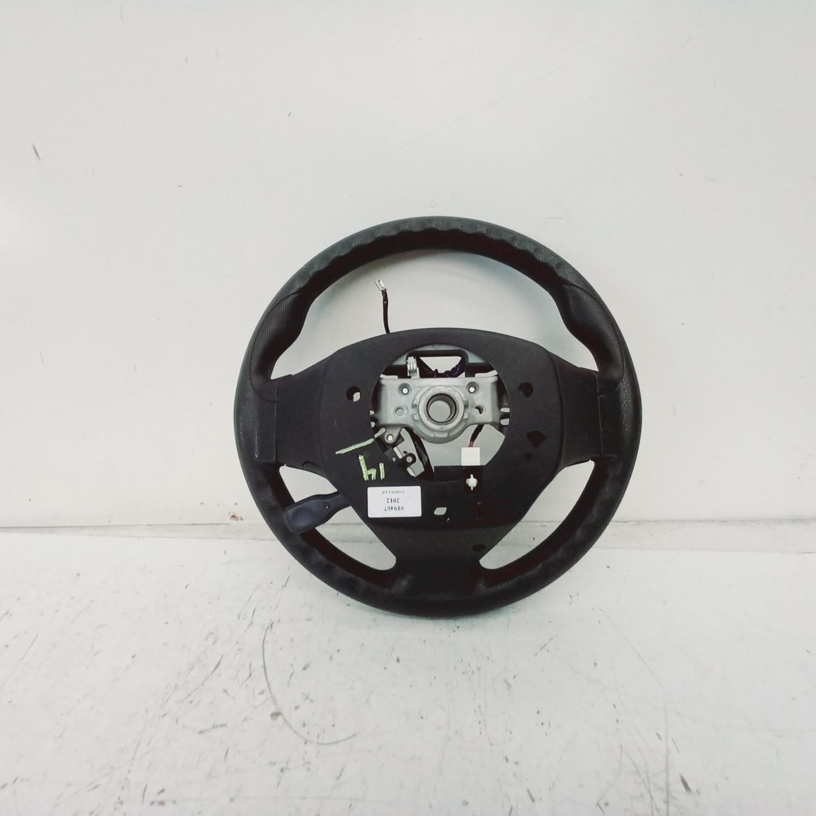 Corolla Steering Wheel 2012-2018 vinyl,zre182r,10/12-06/18 00019467 #560831