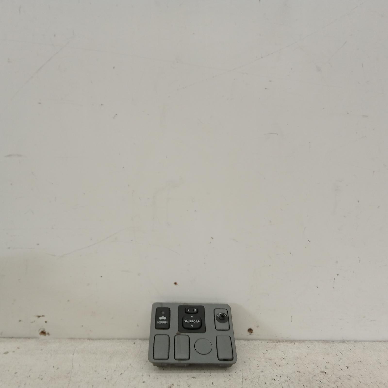 Hilux Miscellaneous Switch Relay 2005-2011 door mirror switch,02/05-06/11 00019295 #562161