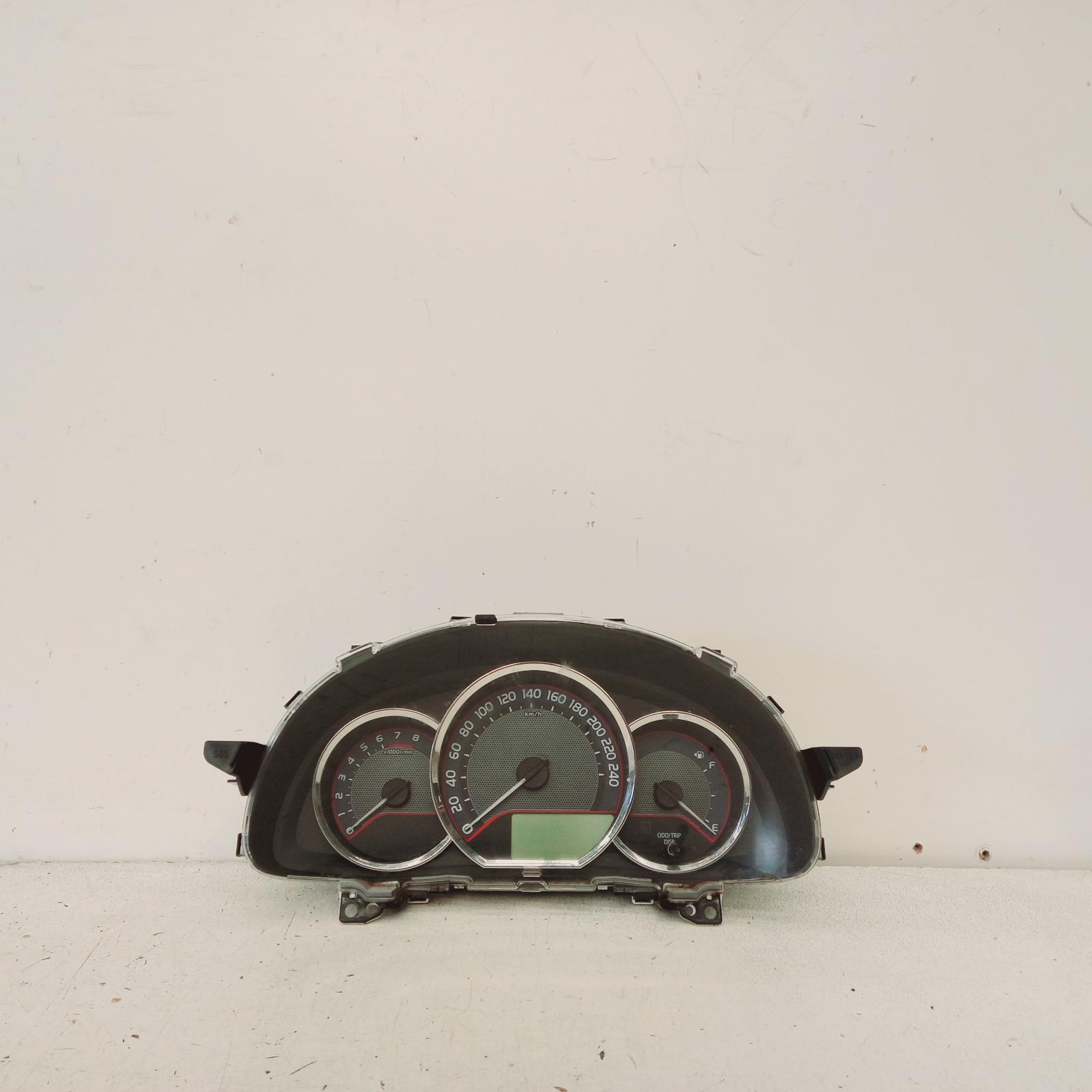 Corolla Instrument Cluster 2012-2015 1.8,2zr-fe,auto t/m,ascent,zre182r,hatch,10/12-05/15 00019457 #562412