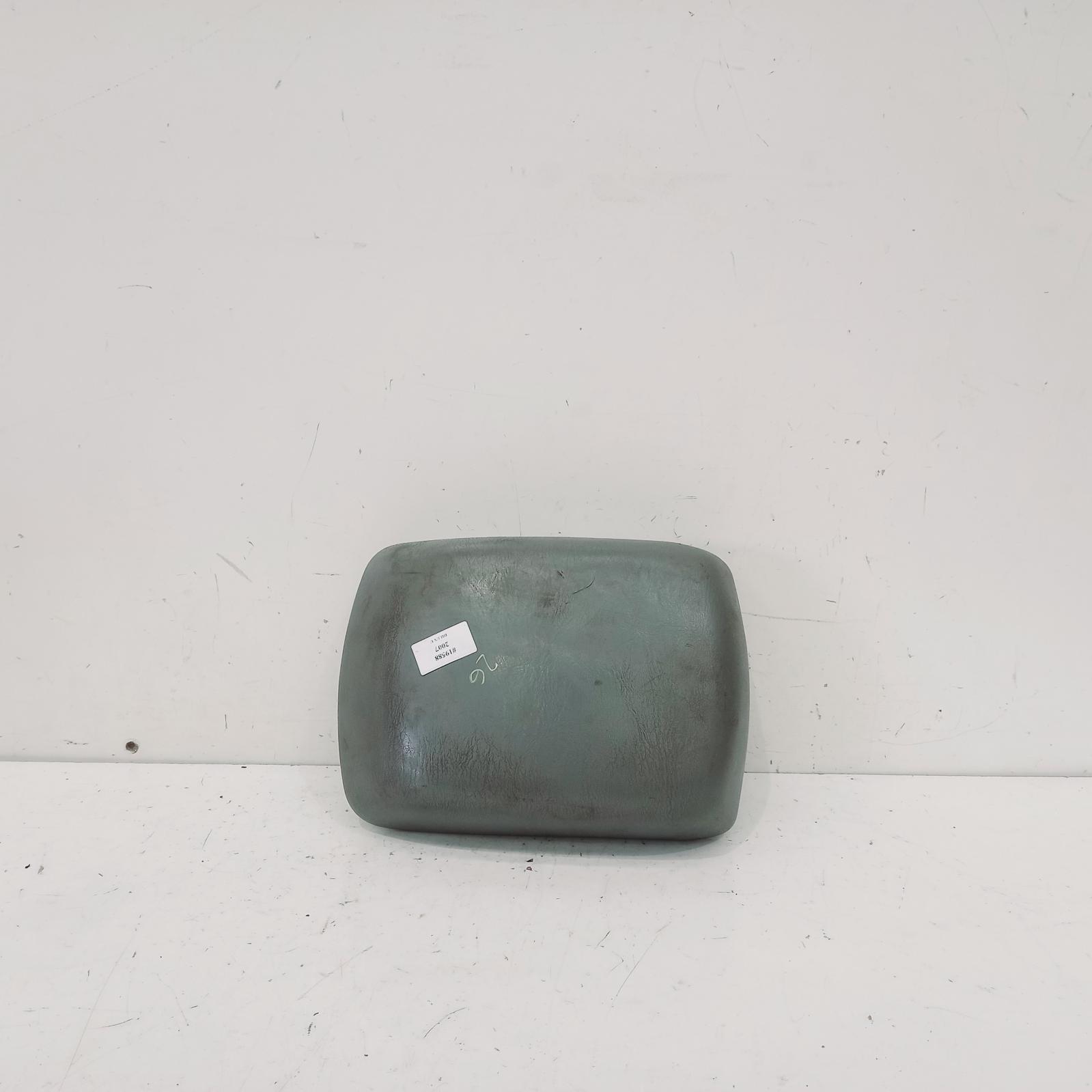 Hilux Console 2005-2011 lid only,manual t/m type,4wd,03/05-06/11 00019588 #564598