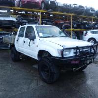 Toyota 1997 ~ 2001 Hilux