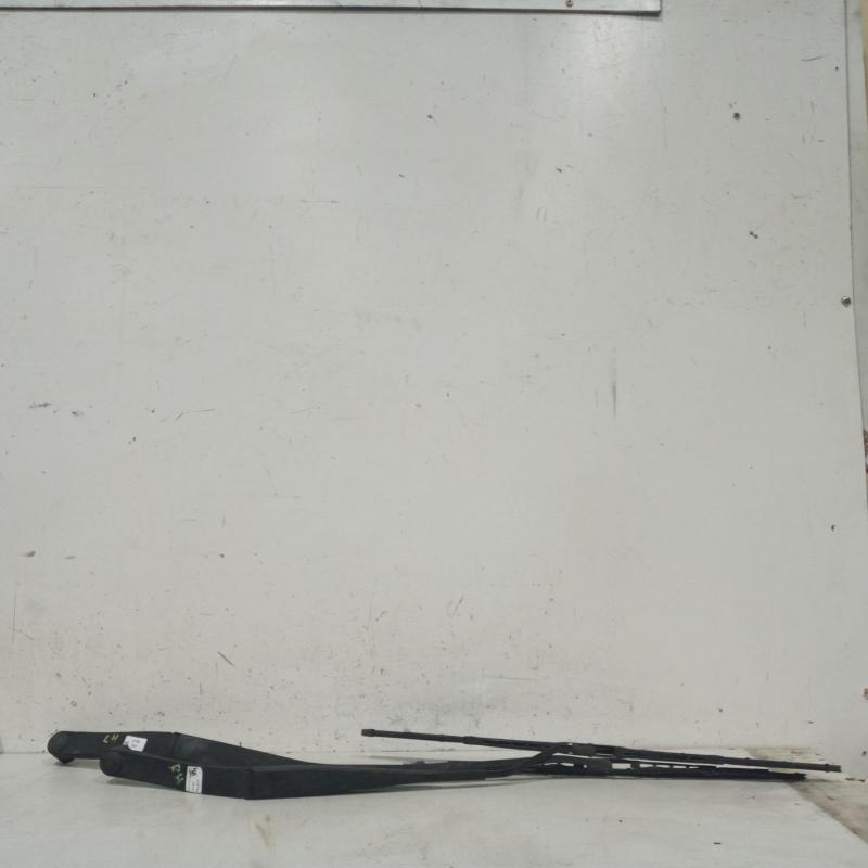 wiper arm