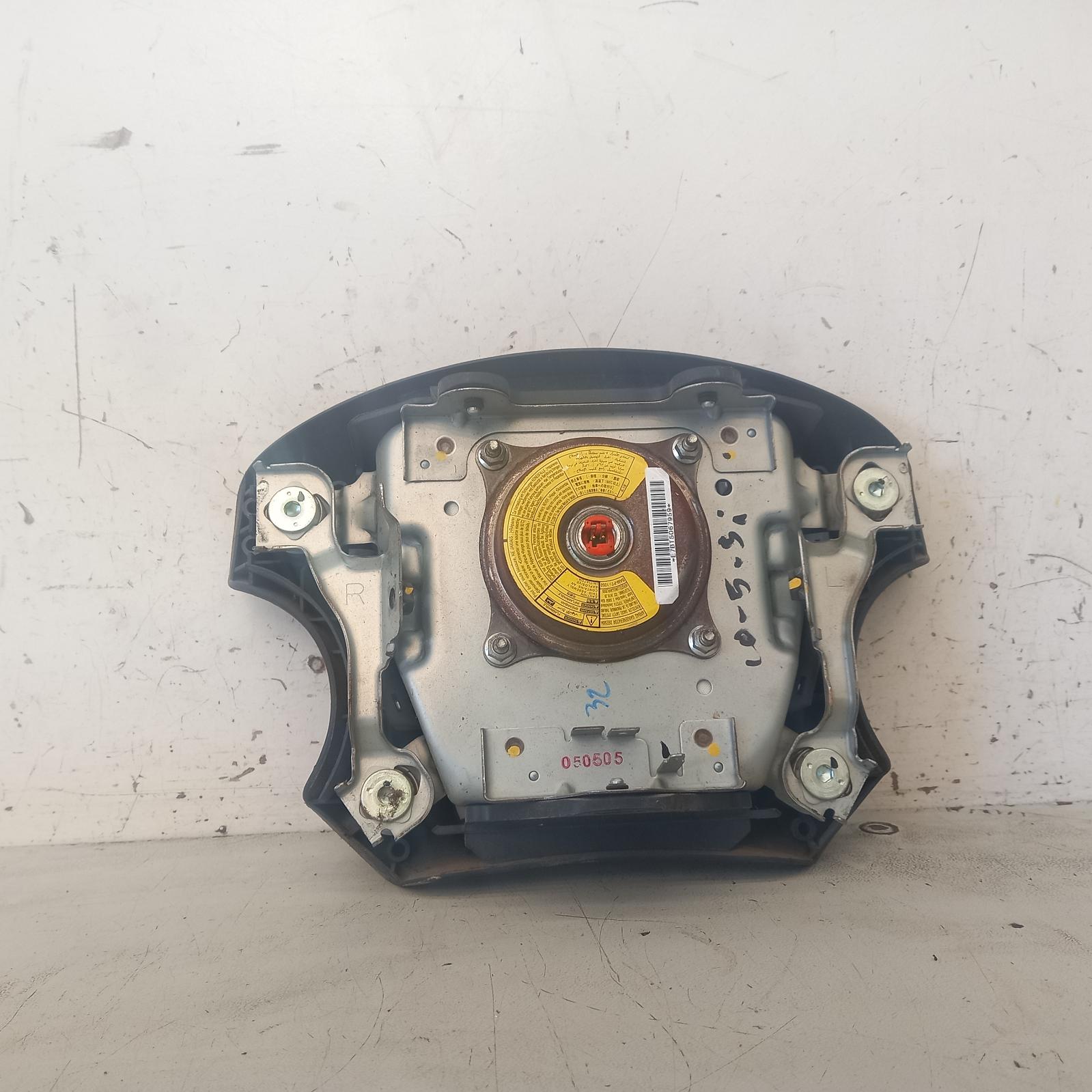 Hilux Airbag Right 2005-2011 steering wheel,black,non audio control type,02/05-06/11 00019880 #576888