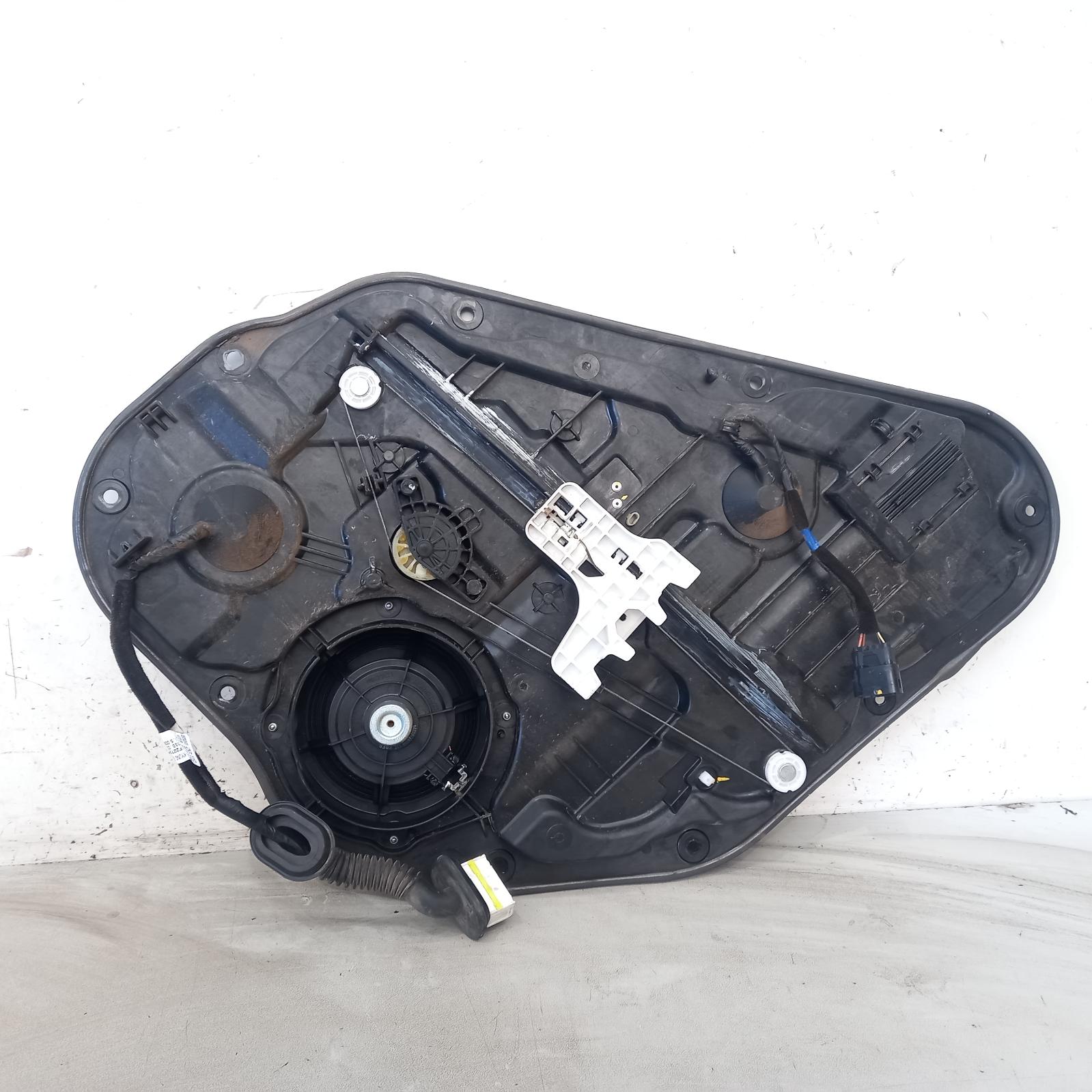 I30 Window Regulator/motor Rear Right 2012-2017 gd,hatch,door reg assy (reg and motor),(motor-2 pin),03/12-04/17 00018528 #577405
