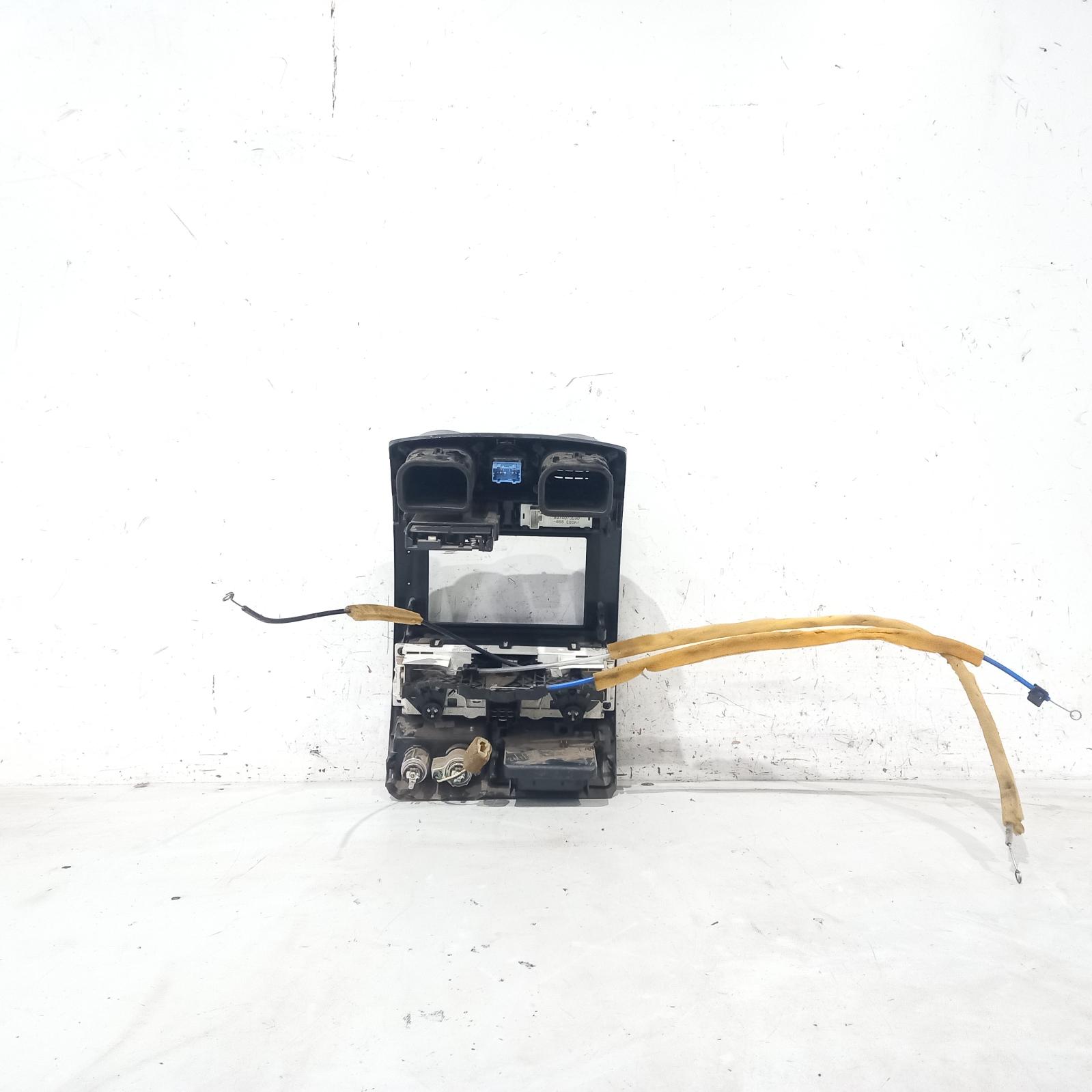 Rodeo Heater/aircon Controls 2006-2008 ra,single cab,black face,non demister switch type,11/06-07/08 00019924 #578112