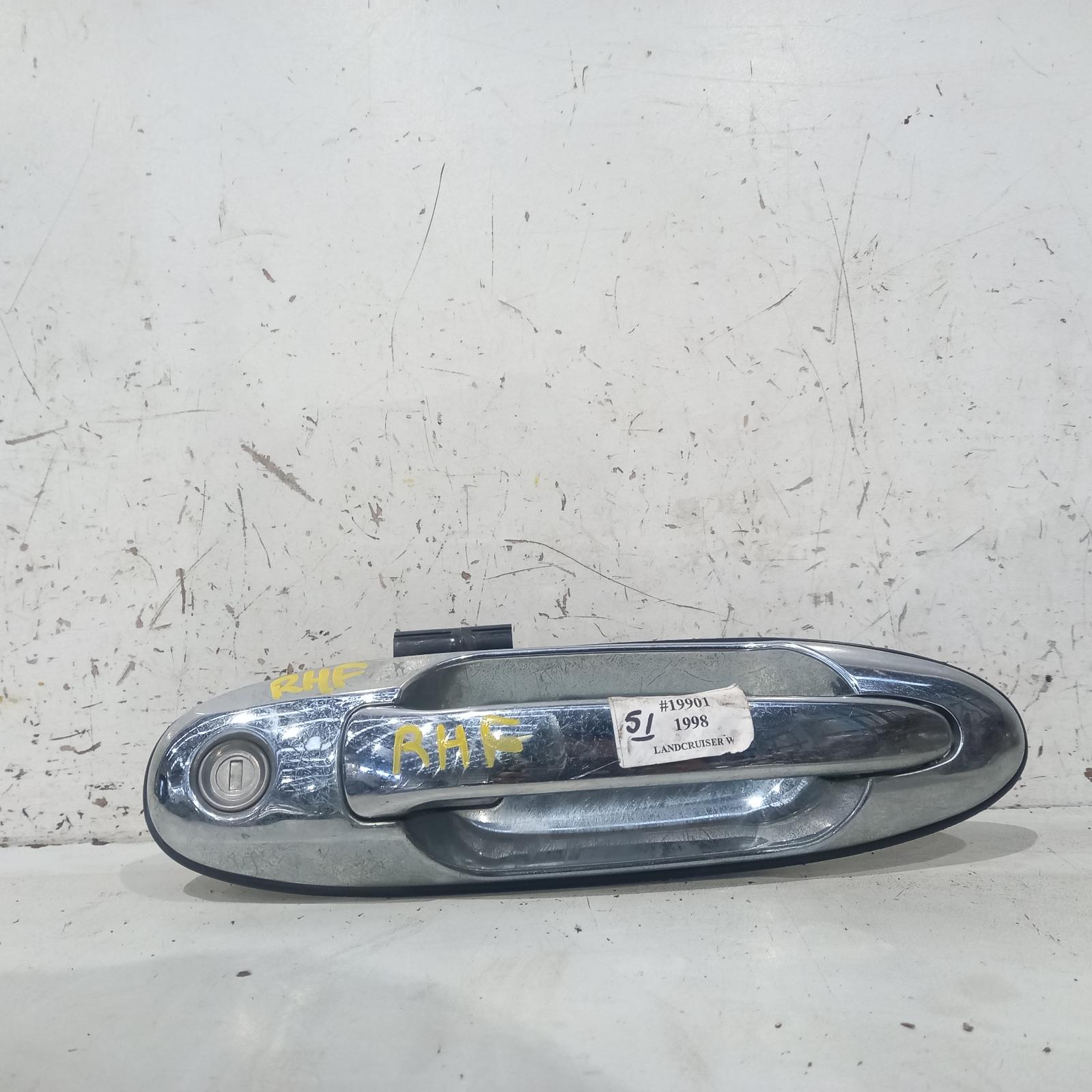 Landcruiser Door Handle 1998-2007 100 series,outer,rh front,chrome,01/98-10/07 00019901 #578232
