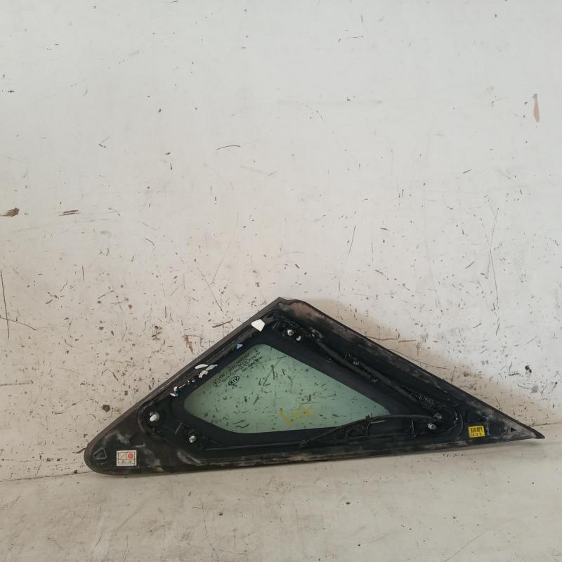 quarter door glass front left