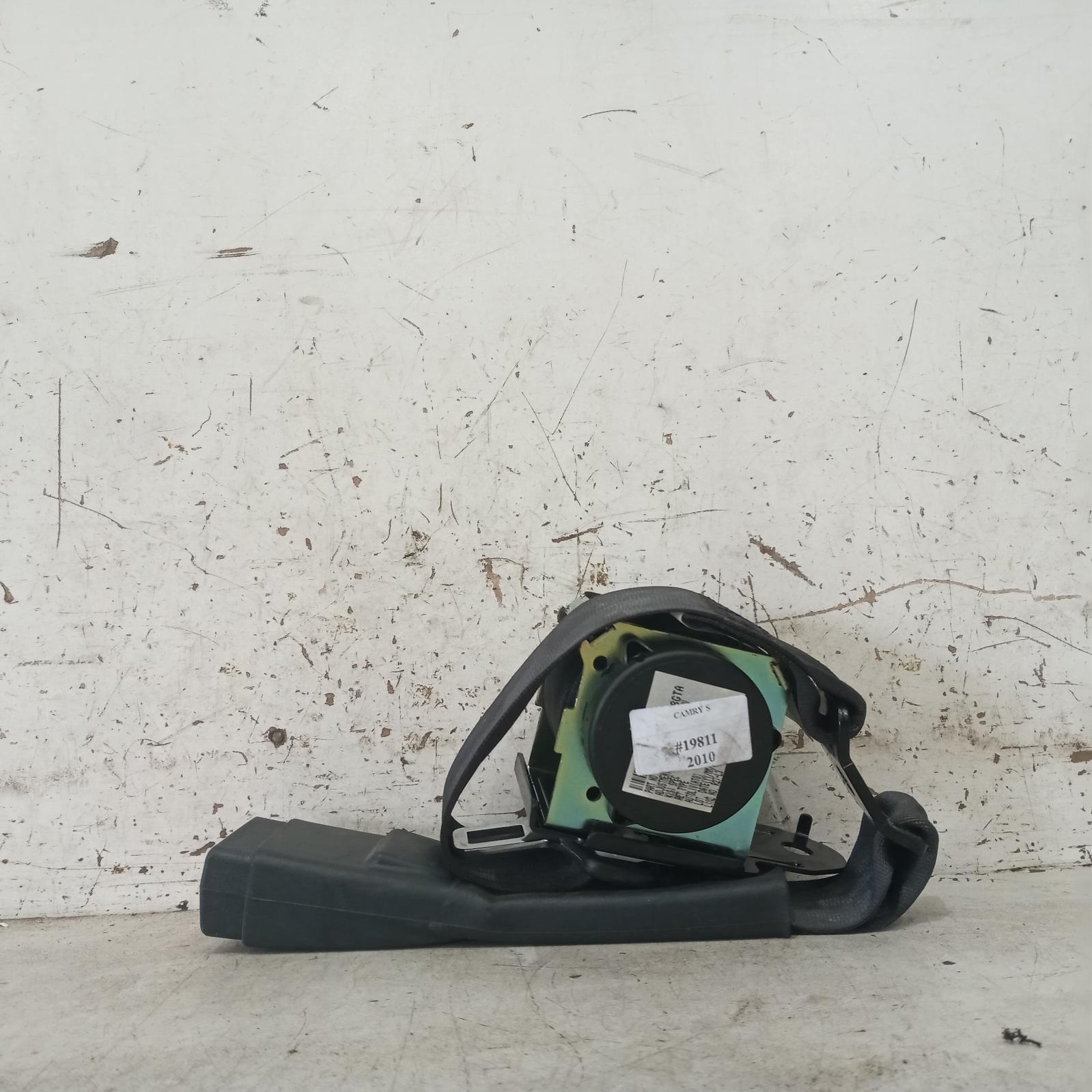 Camry Seat Belt Stalk 2006-2011 centre rear,seat belt only,acv40,06/06-11/11 00019811 #581003