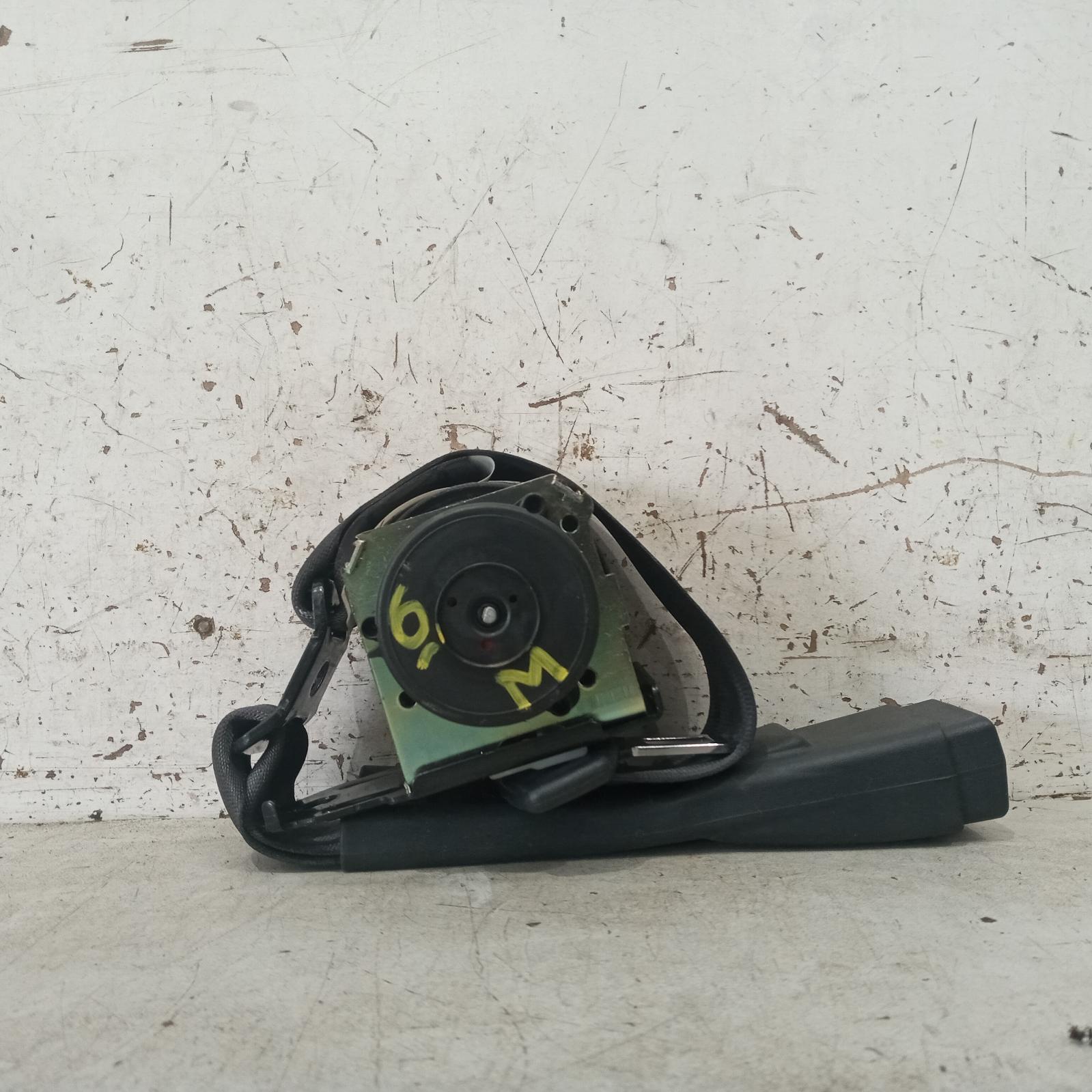 Camry Seat Belt Stalk 2006-2011 centre rear,seat belt only,acv40,06/06-11/11 00019811 #581003