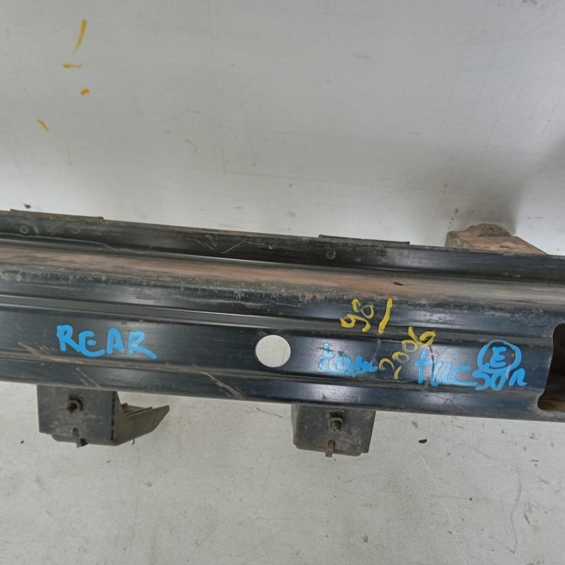 bar reinforcement/bracket rear