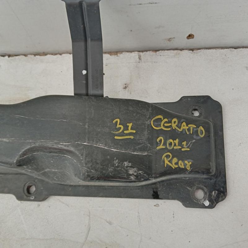 bar reinforcement/bracket rear