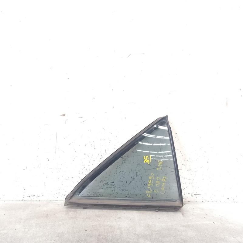 quarter door glass rear right