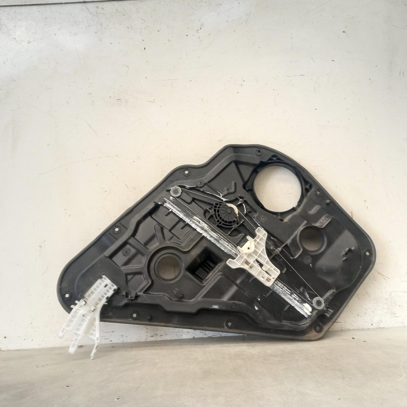 Santa Fe Window Regulator/motor Rear Right 2012-2018 dm,door reg & motor assy,06/12-02/18 hyonused #584303