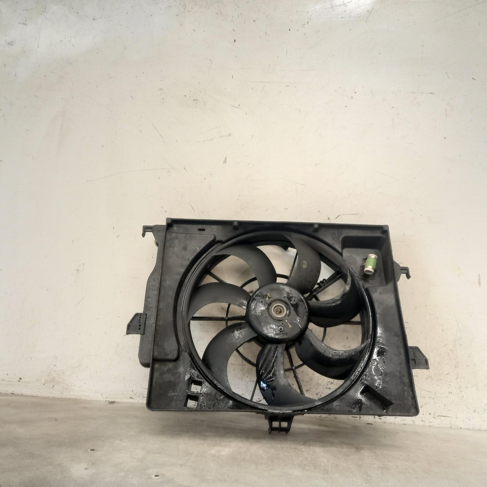 I20 Fan 2012-2015 radiator fan,pb,03/12-12/15 00019969 #584854