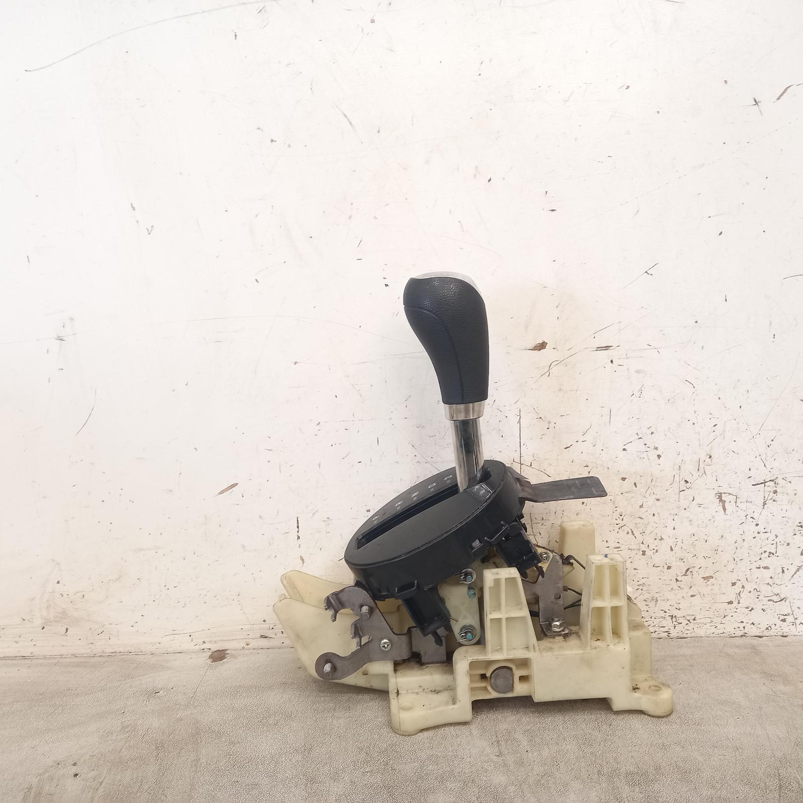 I20 Gear Stick/shifter 2010-2015 auto shifter,pb,4 speed,07/10-12/15 00019969 #584887