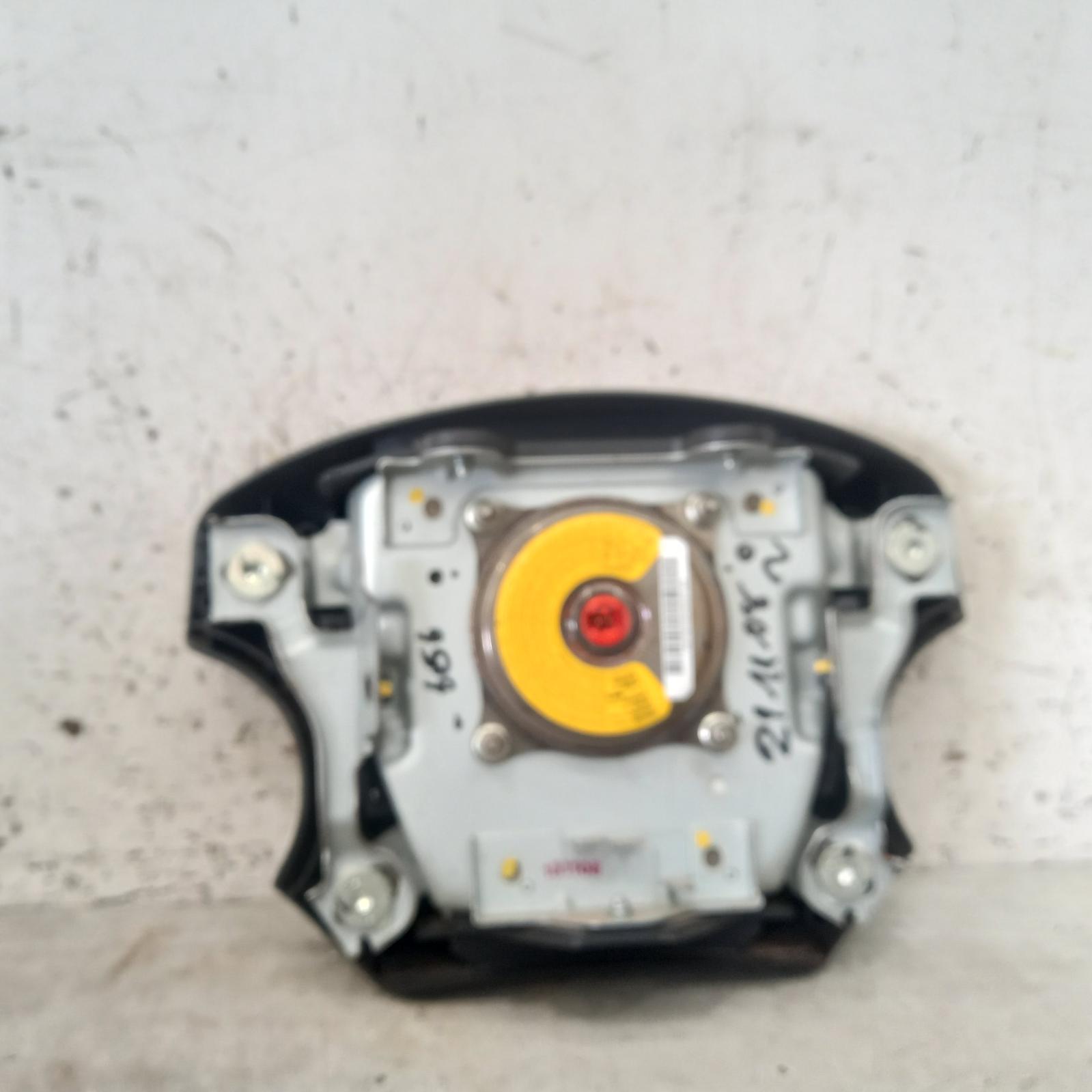 Hilux Airbag Right 2005-2011 steering wheel,black,non audio control type,02/05-06/11 00019988 #584996