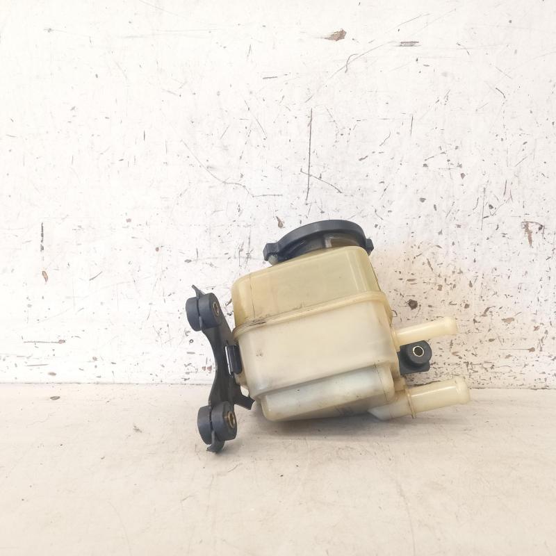 power steering reservoir