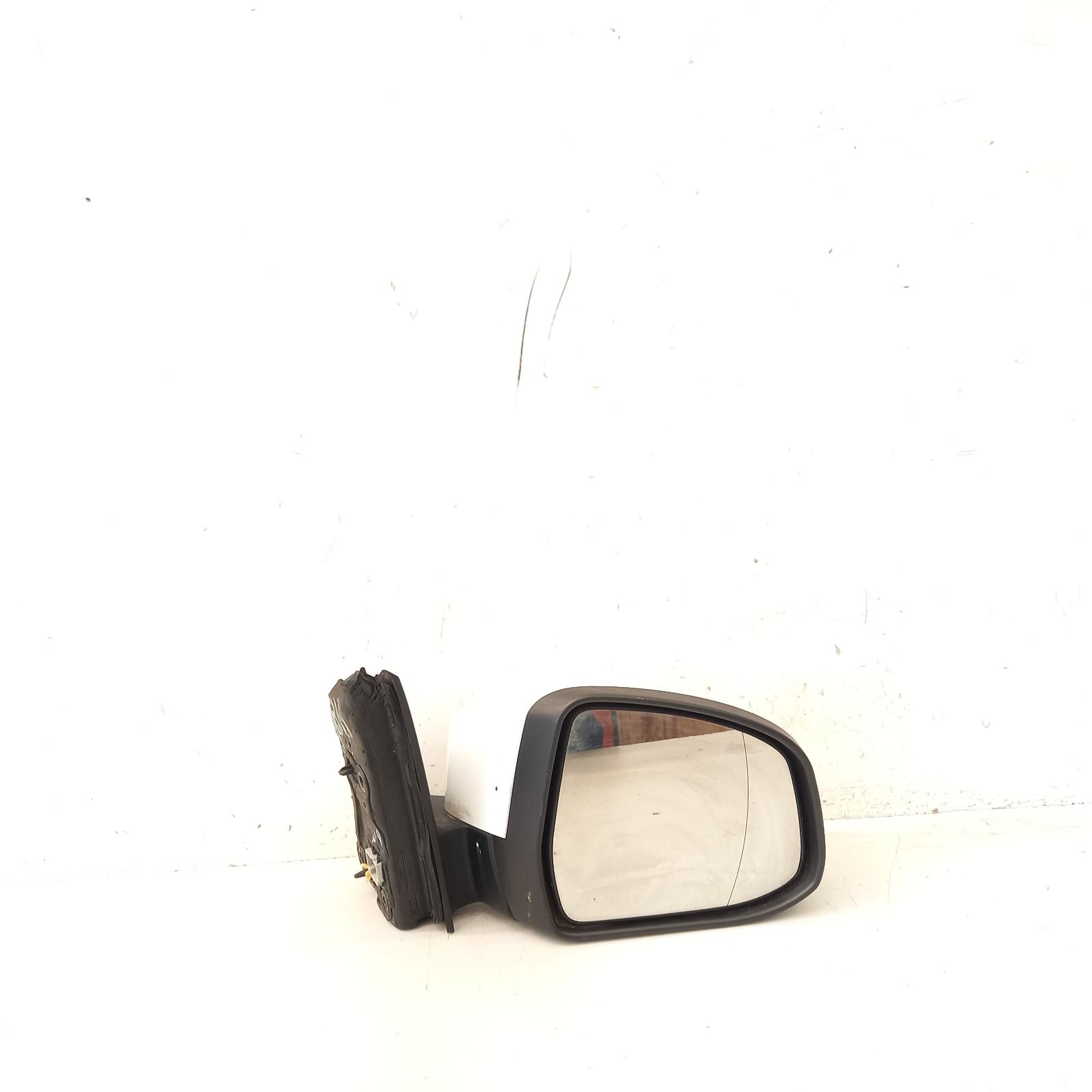 Focus Door Mirror Right 2011-2015 lw,ambiente/trend/lx,manual folding,non heated & non puddle lamp type,05/11-08/15 hyonused #590145