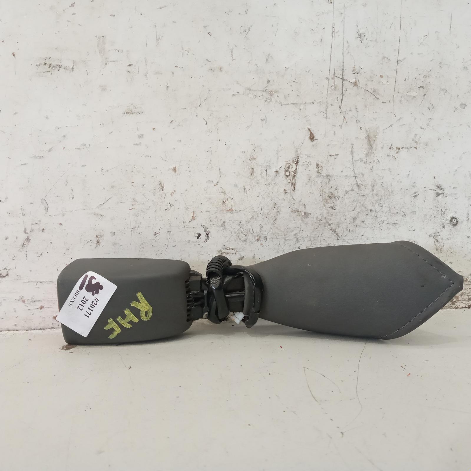 Hilux Seat Belt Stalk 2011-2015 rh front,seat belt stalk only,dark grey,07/11-08/15 00020171 #593136