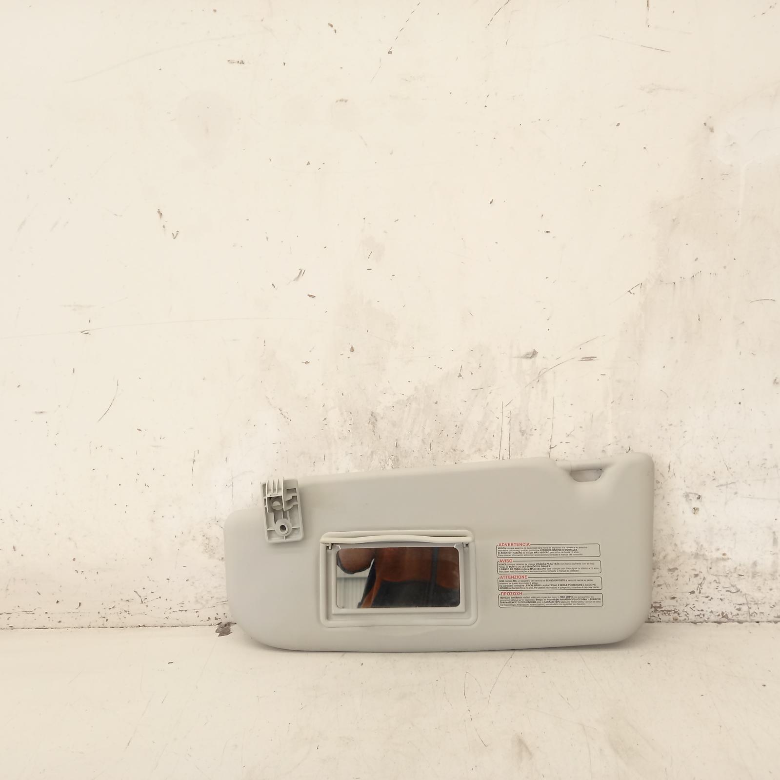 Dualis Sunvisor 2007-2014 j10,lh side,10/07- 00018825 #595755