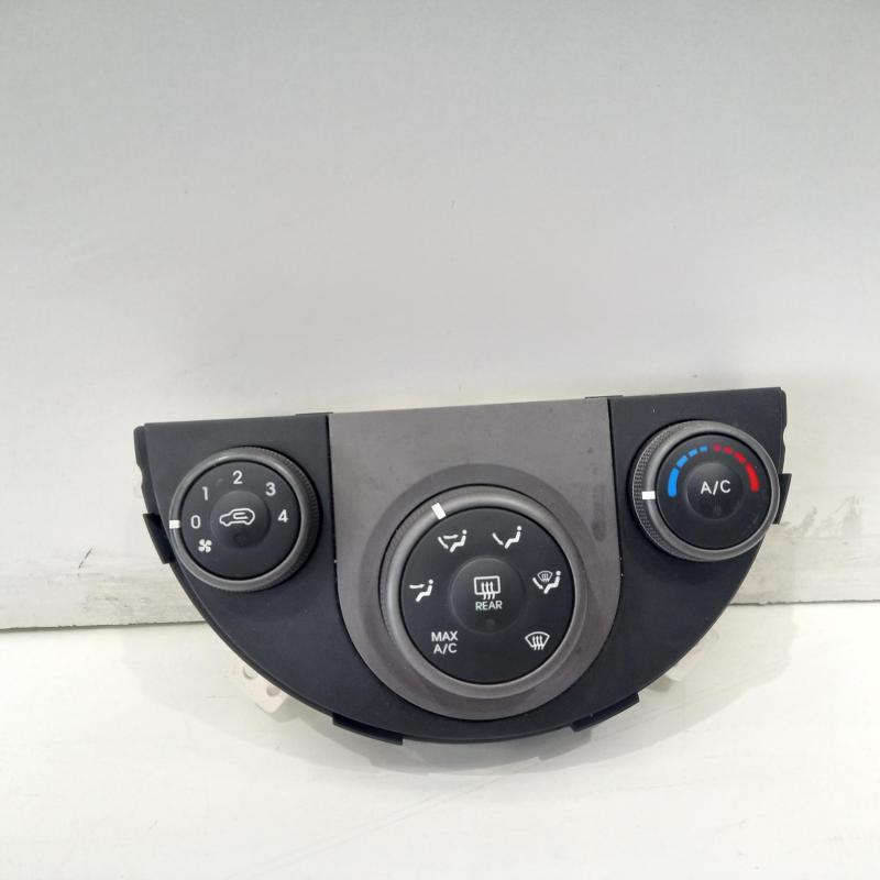 heater/aircon controls