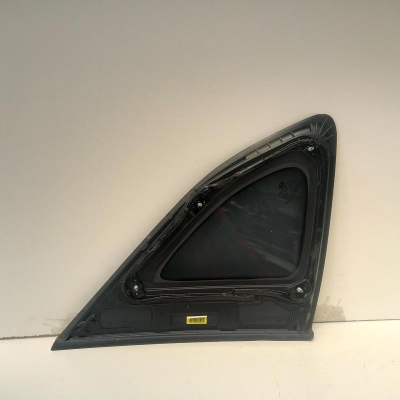 side glass rear right