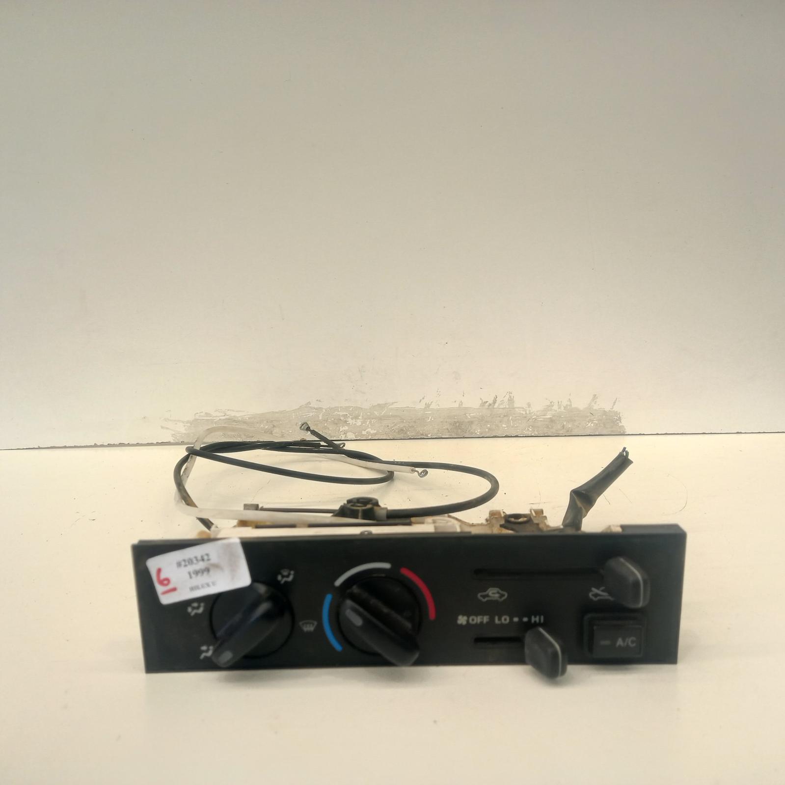 Hilux Heater/aircon Controls 1997-2005 09/97-02/05 00020342 #599777