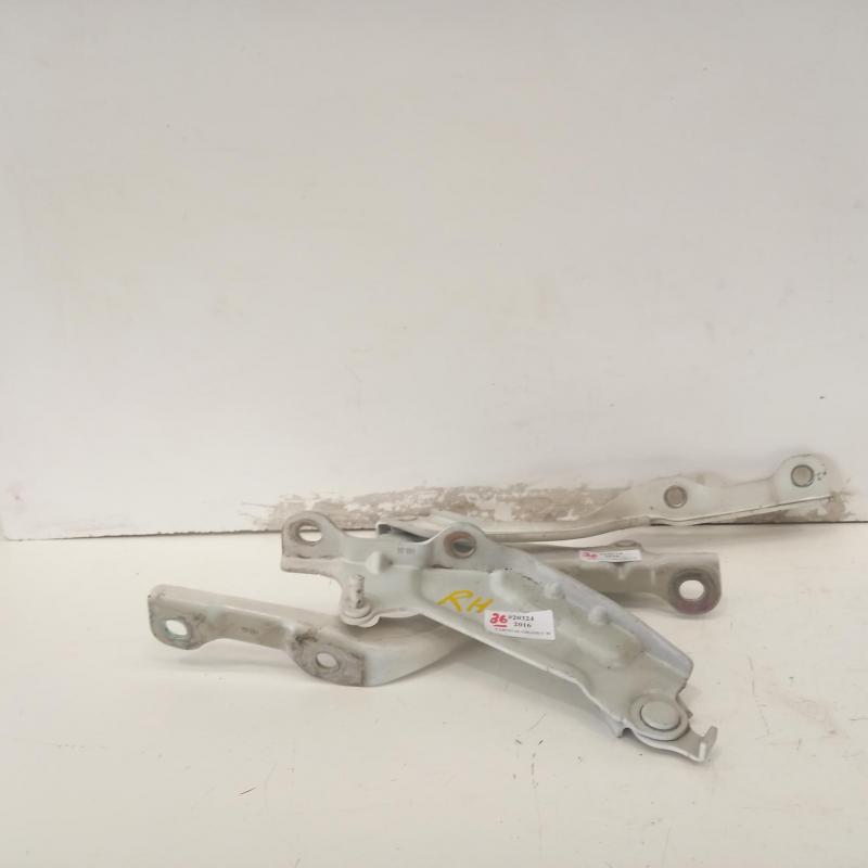 bonnet hinge/strut