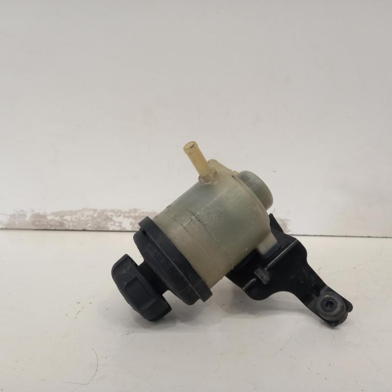 power steering reservoir