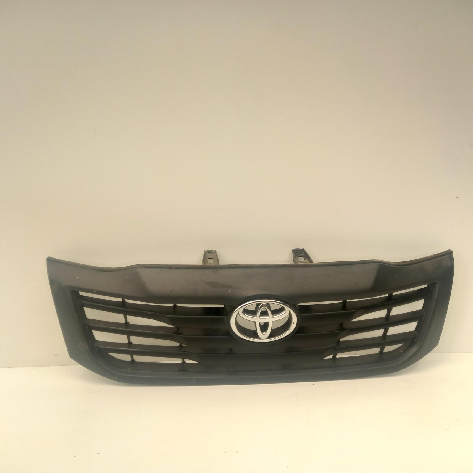Hilux Grille 2011-2015 radiator grille,workmate,07/11-08/15 00020031 #600971